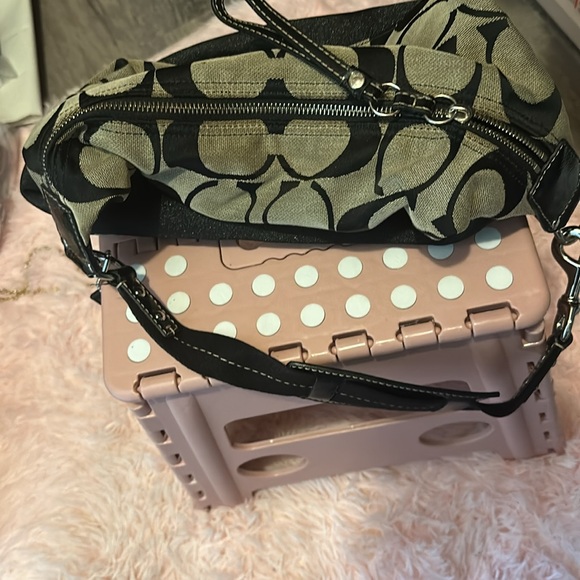 Authentic coach bag with matching shoes size 8 - Picture 5 of 5